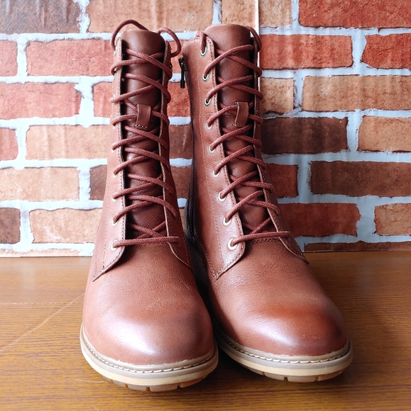 WOMEN'S SUTHERLIN BAY LEATHER BOOTS BROWN NUBUCK - Picture 8 of 8